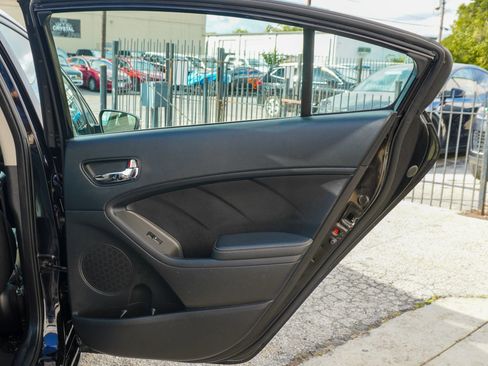 Used 2018 Kia Forte S w/ S Technology Plus Package image 15