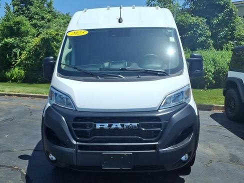 Used 2025 RAM ProMaster 3500 w/ Convenience Group FWD image 2