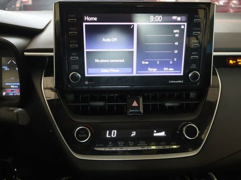 Used 2021 Toyota Corolla LE FWD image 21