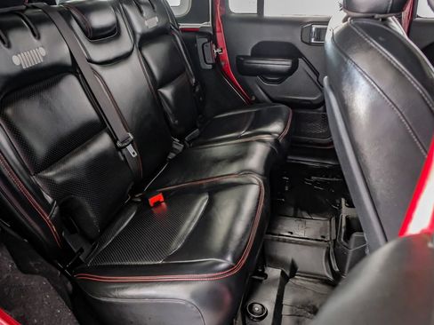 Used 2021 Jeep Wrangler Unlimited Rubicon AWD/4WD image 33