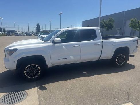 Used 2024 Toyota Tacoma TRD Sport AWD/4WD image 1