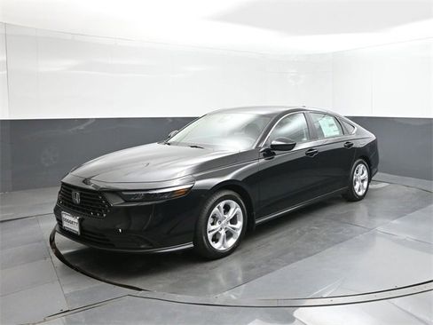 New 2025 Honda Accord LX image 34