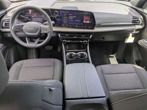 New 2026 Chevrolet Traverse LT w/ Midnight/Sport Edition AWD/4WD image 23