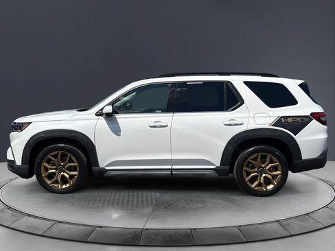 Used 2023 Honda Pilot Elite image 2