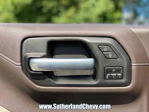 Used 2021 Chevrolet Silverado 1500 LTZ w/ LTZ Premium Package AWD/4WD image 18