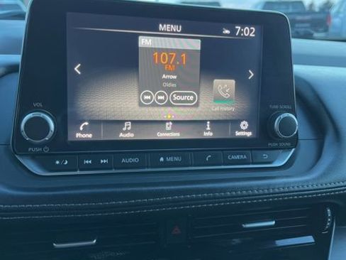 Used 2021 Nissan Rogue SV image 35