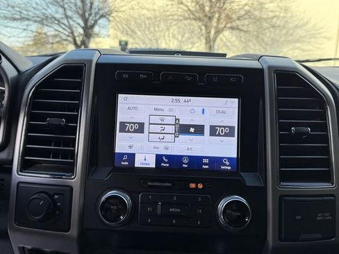 Used 2020 Ford F450 Platinum w/ FX4 Off-Road Package image 18