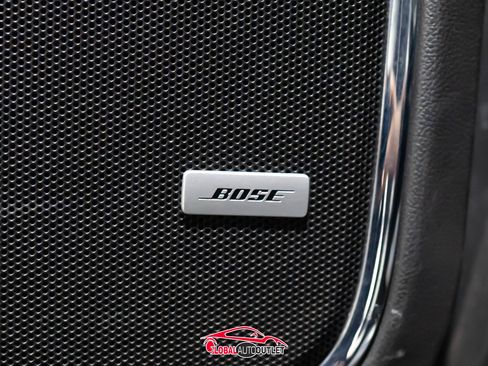 Used 2019 GMC Yukon XL SLT w/ Premium Edition image 42