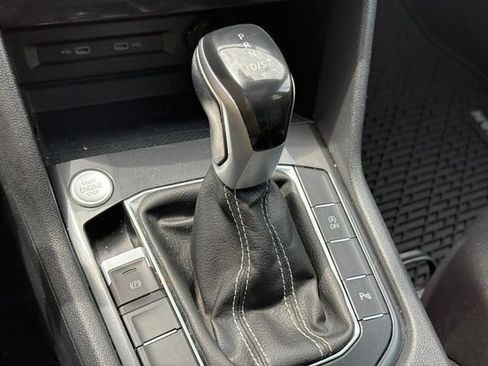 Used 2022 Volkswagen Tiguan SE R-Line AWD/4WD image 23