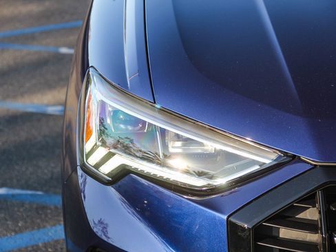 Used 2022 Audi Q3 2.0T Premium Plus w/ Premium Plus Package image 11