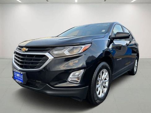 Used 2021 Chevrolet Equinox LT image 2
