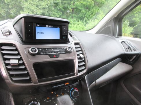 Used 2023 Ford Transit Connect XL FWD image 38