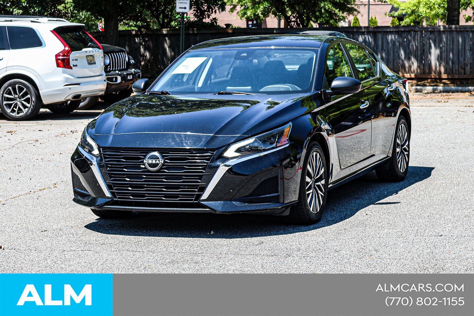 Used 2024 Nissan Altima 2.5 SV FWD image 3