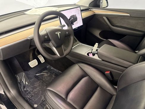 Used 2022 Tesla Model Y Performance AWD/4WD image 9