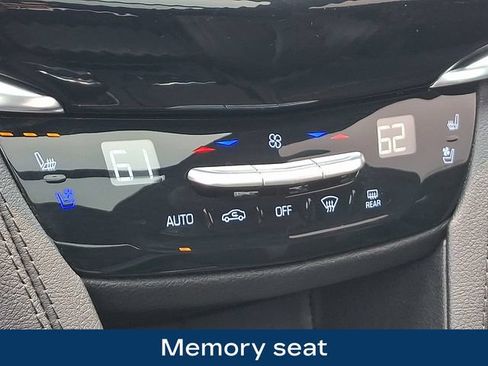Used 2024 Cadillac XT6 Sport w/ Technology Package AWD/4WD image 14