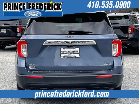 Used 2021 Ford Explorer XLT image 4