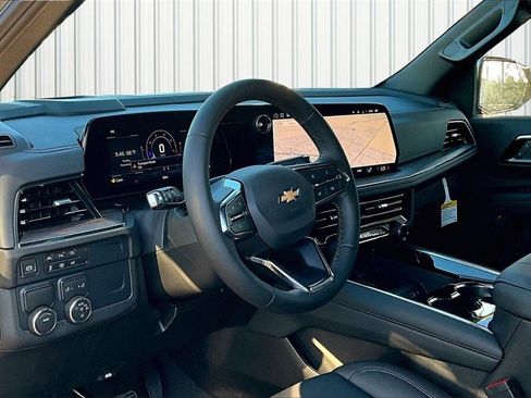 New 2026 Chevrolet Suburban LT w/ Comfort Package image 3