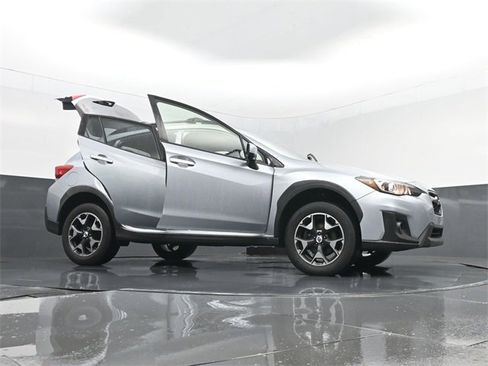 Used 2018 Subaru Crosstrek 2.0i Premium w/ Moonroof Package image 32