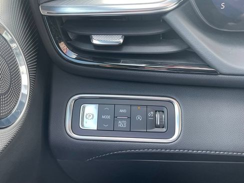 Used 2025 Buick Enclave Avenir w/ Super Cruise Package AWD/4WD image 15