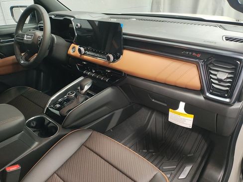 New 2026 GMC Canyon AT4 w/ Technology Plus Package image 8