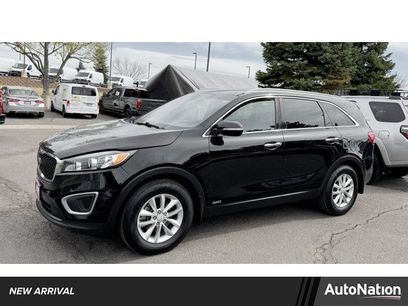 Used 2017 Kia Sorento LX w/ LX Convenience Package