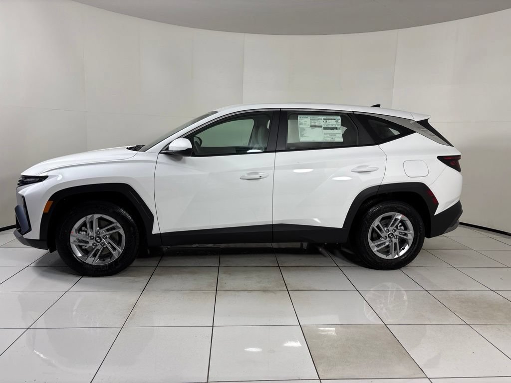 New 2026 Hyundai Tucson SE FWD image 2
