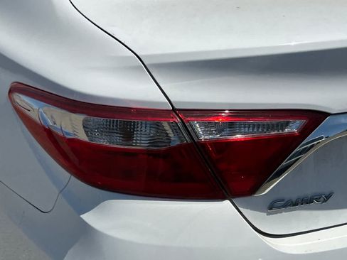 Used 2017 Toyota Camry LE FWD image 20