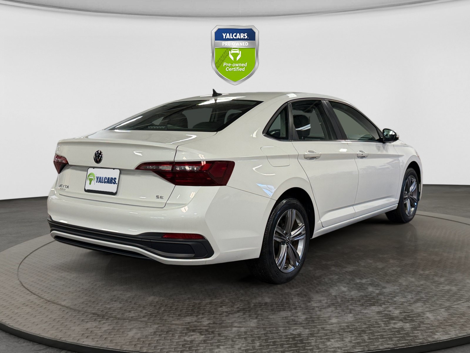 Used 2023 Volkswagen Jetta SE FWD image 5