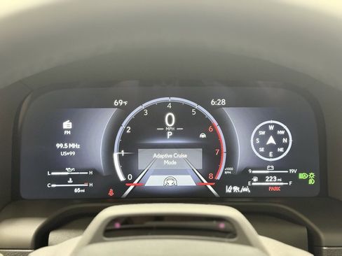 Used 2026 Lexus GX 550 image 16