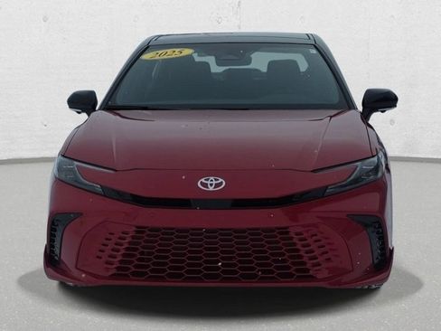 Used 2025 Toyota Camry XSE w/ Premium Plus Package image 2