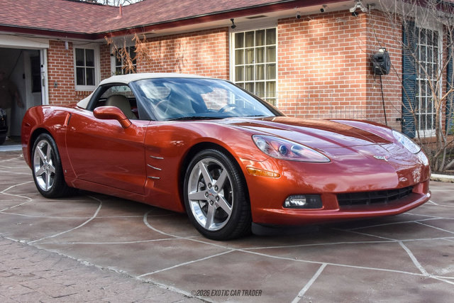 Used 2006 Chevrolet Corvette Coupe w/ Preferred Equipment Group RWD image 17