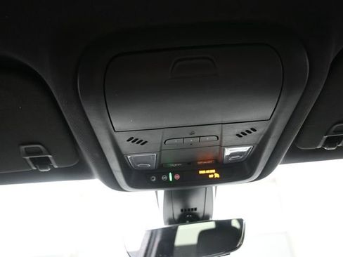 Used 2020 Chevrolet Blazer RS image 12