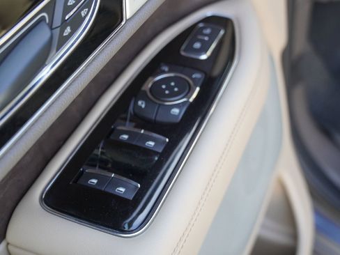 Used 2023 Lincoln Navigator Reserve image 24