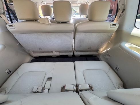 Used 2017 INFINITI QX80 4WD w/ Driver Assistance Package image 39