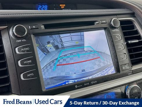 Used 2017 Toyota Highlander XLE AWD/4WD image 20