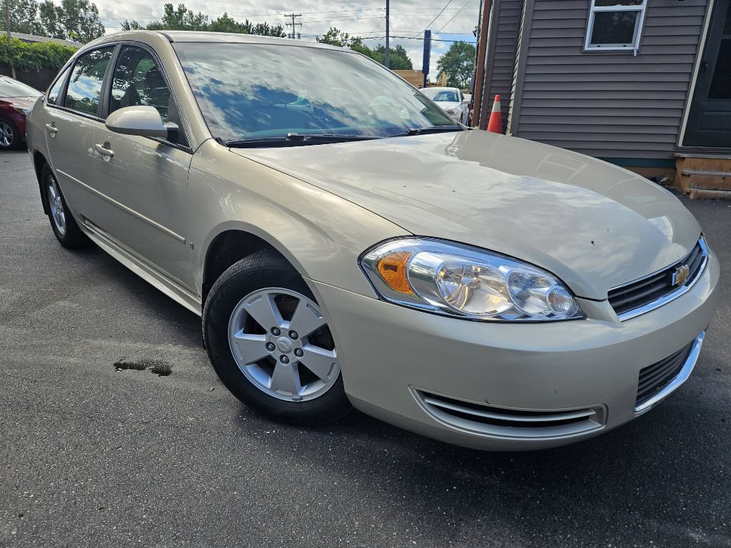 Used 2009 Chevrolet Impala LT FWD image 3