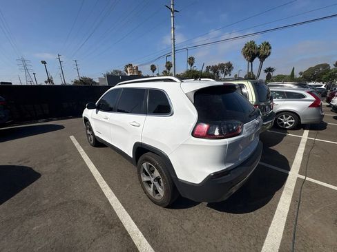 Used 2019 Jeep Cherokee Limited AWD/4WD image 9