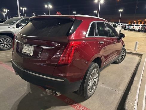 Used 2017 Cadillac XT5 Luxury w/ Driver Awareness Package image 4