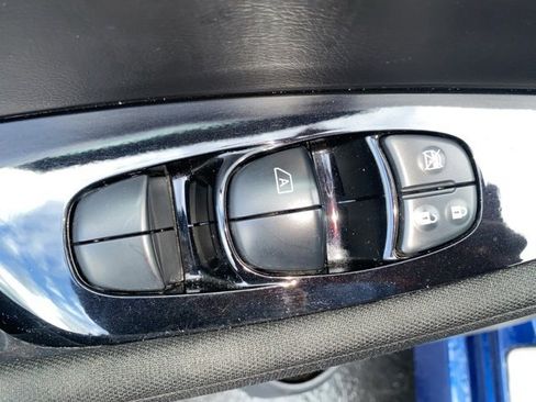 Used 2025 Nissan Leaf SV Plus image 10