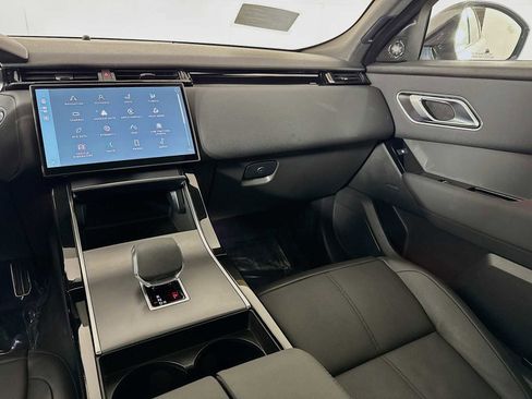 Used 2025 Land Rover Range Rover Velar Dynamic SE image 24