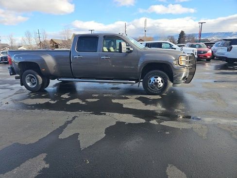 Used 2011 GMC Sierra 3500 SLT w/ SLT Convenience Package image 77