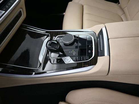 Used 2021 BMW X5 xDrive40i w/ Convenience Package image 11