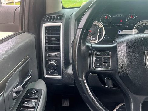 Used 2018 RAM 1500 Lone Star RWD image 28