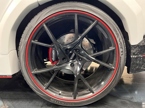 Used 2019 Lamborghini Urus image 31