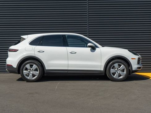 Used 2020 Porsche Cayenne image 8