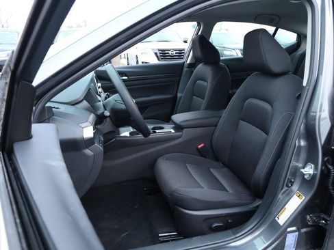 New 2025 Nissan Altima 2.5 SV image 29