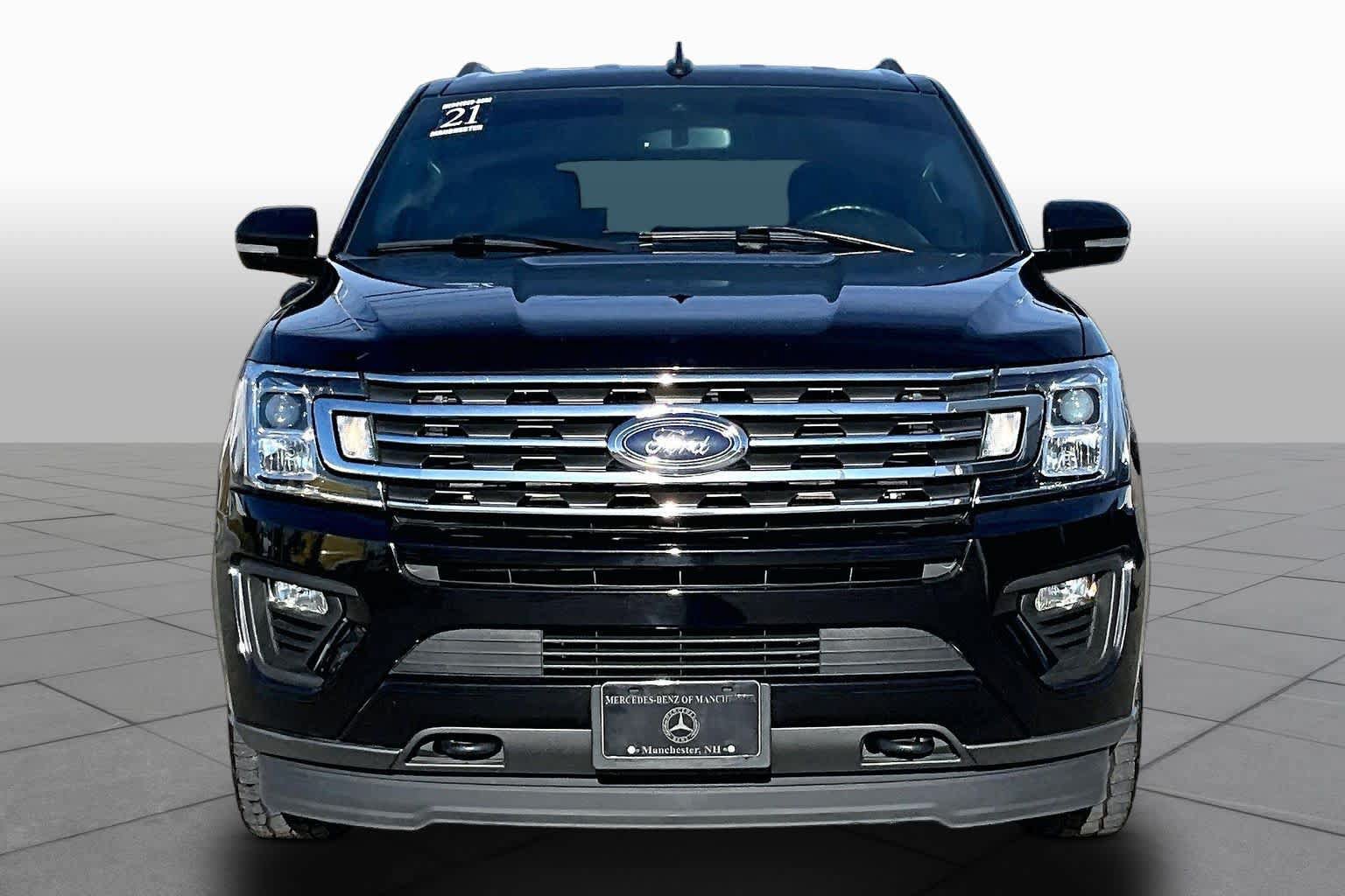 Used 2021 Ford Expedition XLT AWD/4WD image 3