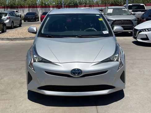 Used 2017 Toyota Prius Three w/ Carpet Mat Package FWD image 2