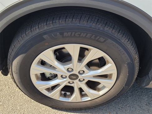 Used 2025 Ford Escape Active image 13