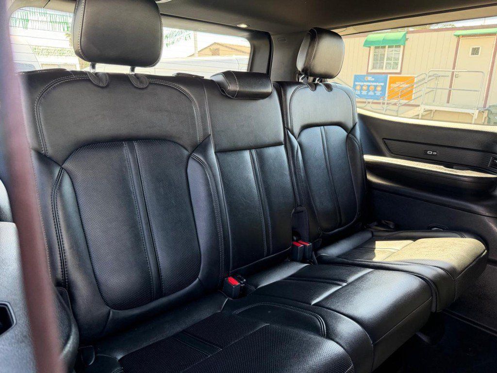 Used 2024 Jeep Wagoneer Series II w/ Flexible Seating Group RWD image 45